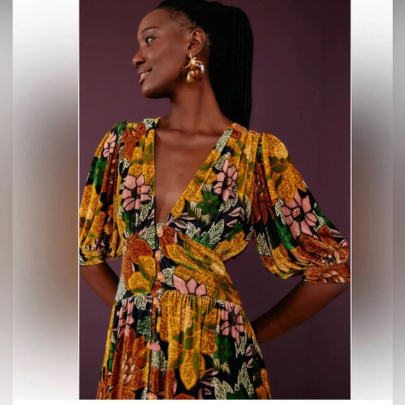 NWT Farm Rio||Garden Velvet MIDI Dress. As seen on Kelly Clarkson. Daisy… - Picture 9 of 16